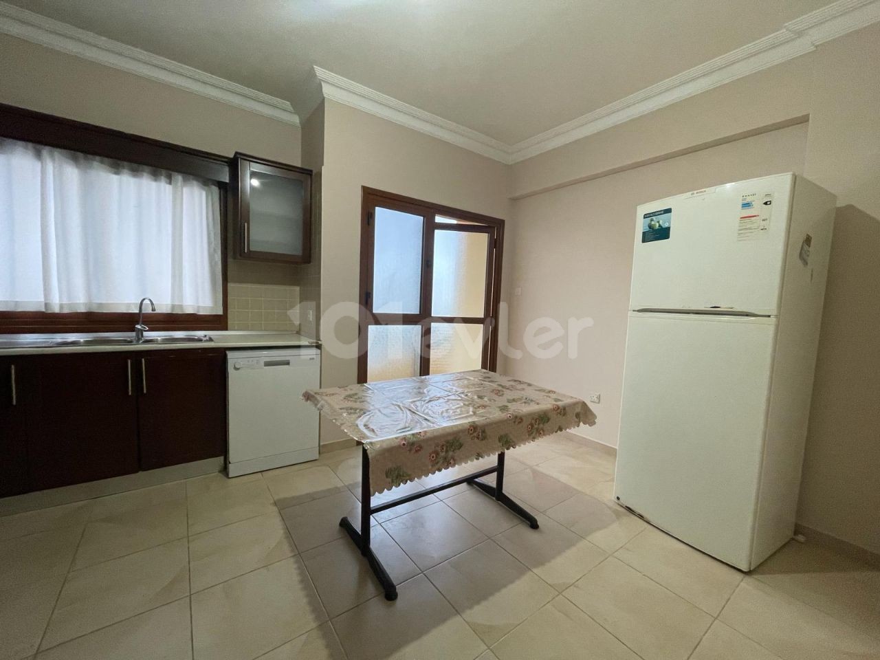 3+1 Flat for Rent in Famagusta Gülseren Area from Özkaraman