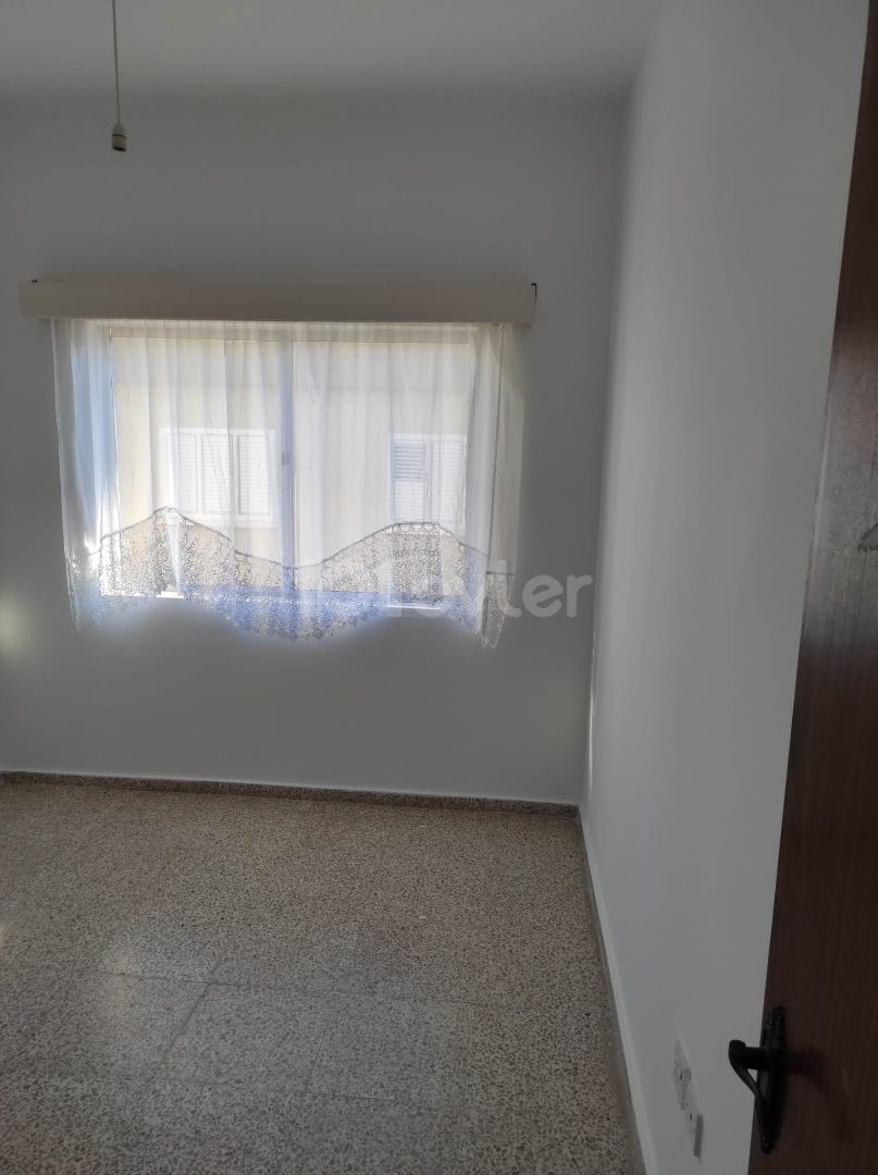 KARAKOL BÖLGESİNDE SATILIK TÜRK KOÇANLI 3+1 DAİRE