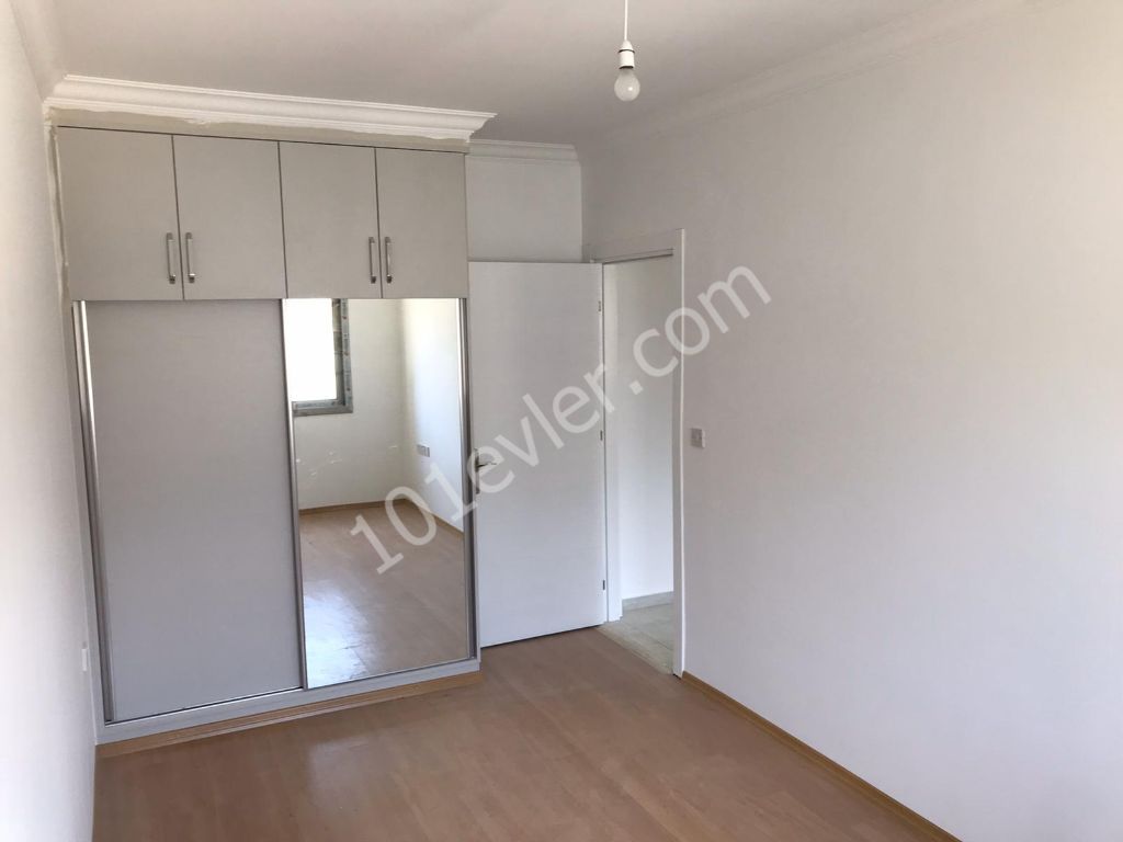 Flat For Sale in Aşağı Girne, Kyrenia