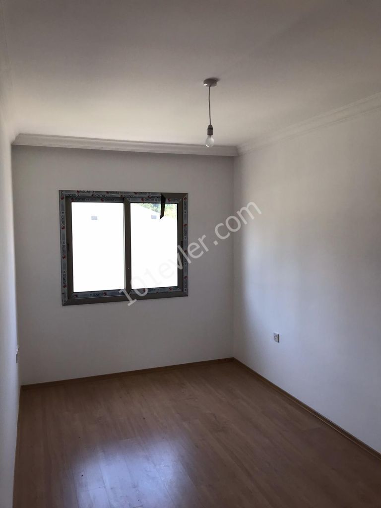 Flat For Sale in Aşağı Girne, Kyrenia