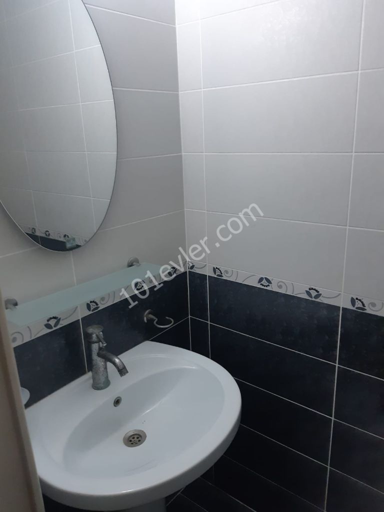 MAĞUSA MERKEZ ALASYA PARK SİTESİNDE FULL EŞYALI LÜX 3+1 DAİRE  !!