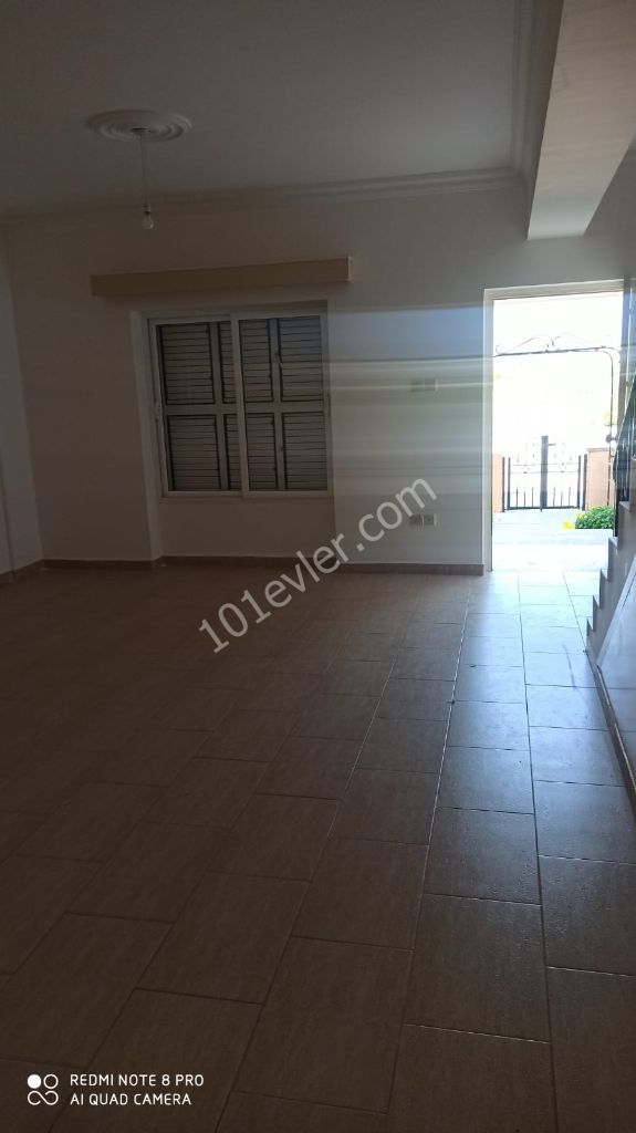 Semi Detached To Rent in Yeni Boğaziçi, Famagusta