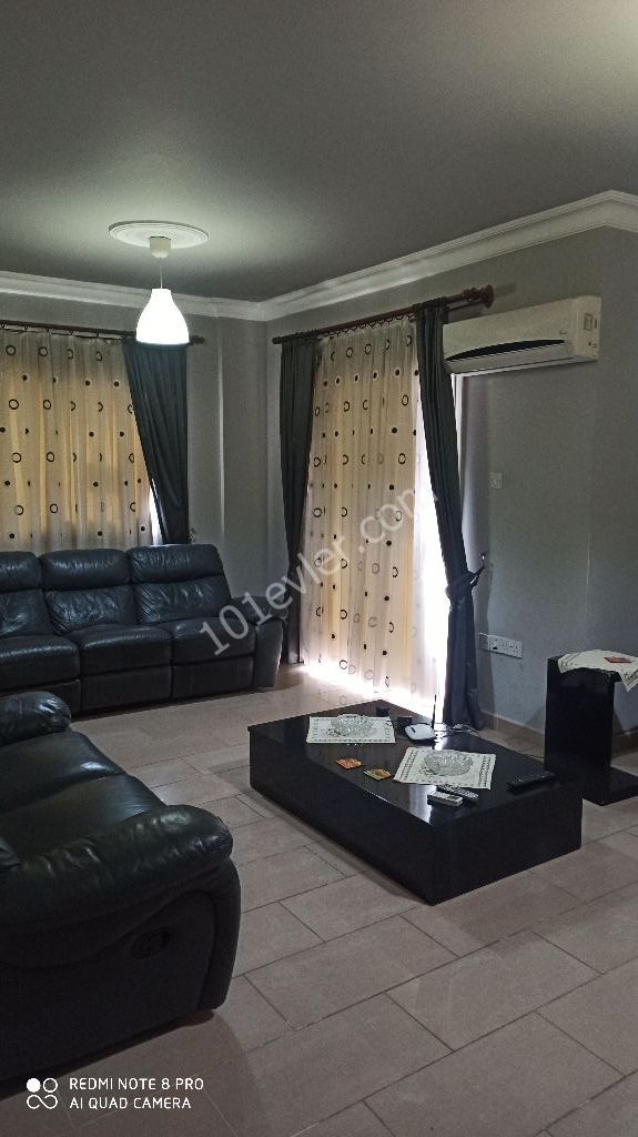 MAĞUSA ÇANAKKALE BÖLGESİNDE FULL EŞYALI KİRALIK ZEMİNKAT 3+1 DAİRE