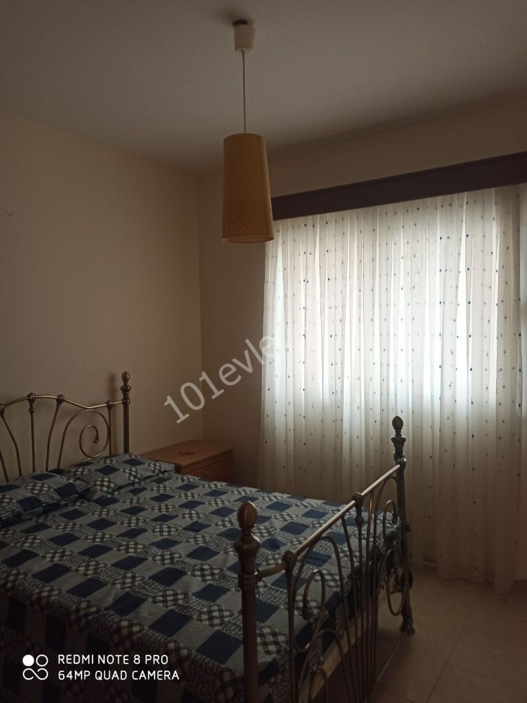 MAĞUSA ÇANAKKALE BÖLGESİNDE FULL EŞYALI KİRALIK ZEMİNKAT 3+1 DAİRE