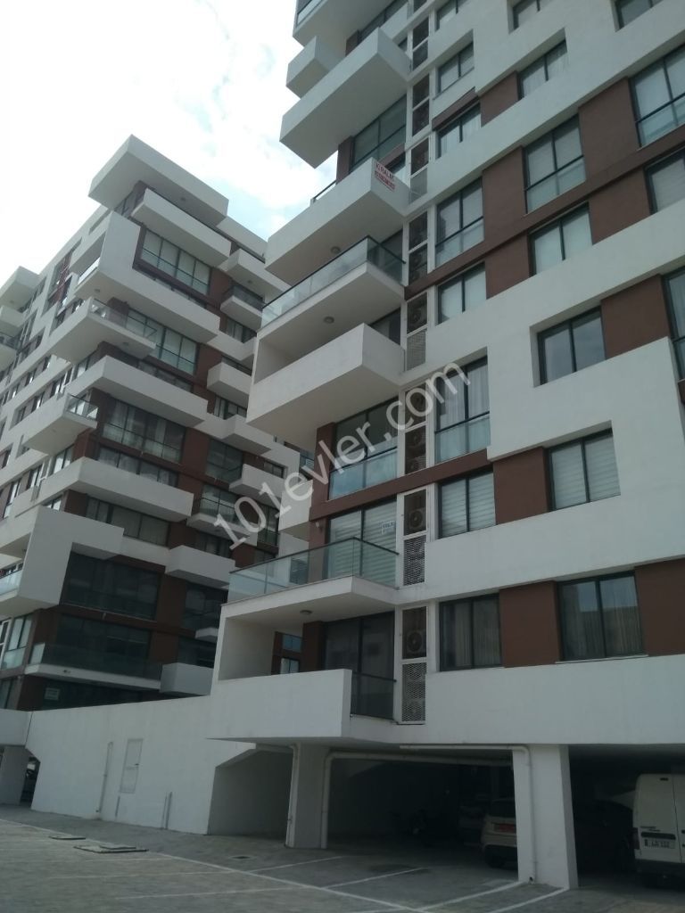 MAĞUSA MERKEZ'DE KİRALIK SIFIR 2+1 DAİRE 