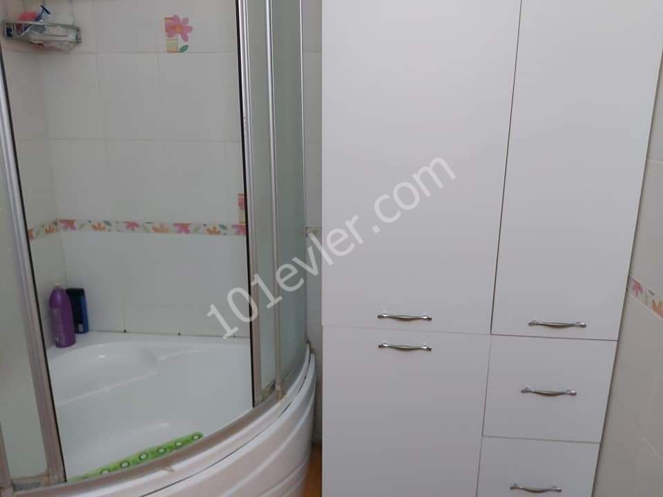 MAĞUSA ÇANAKKALE BÖLGESİNDE FULL EŞYALI ZEMİNKAT 3+1 DAİRE 