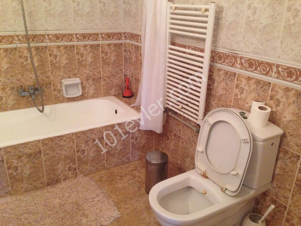 Flat To Rent in Mağusa Merkez, Famagusta