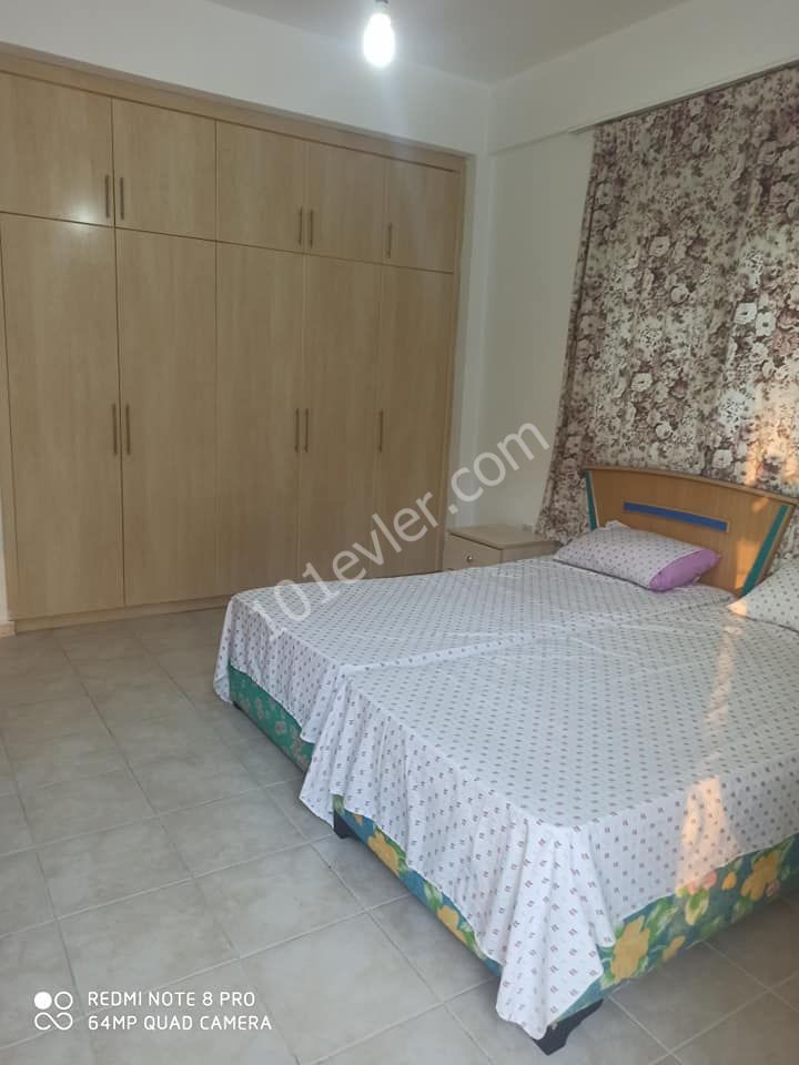 MAĞUSA MERKEZ GÜLSEREN BÖLGESİ  FULL EŞYALI GENİŞ 3+1 DAİRE 