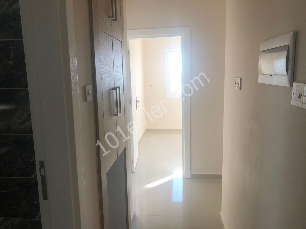 Flat To Rent in Yeni Boğaziçi, Famagusta