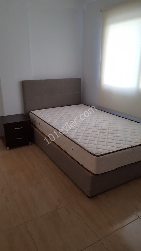 MAĞUSA MERKEZ'DE FULL EŞYALI PENTHOSE 2+1 DAİRE 