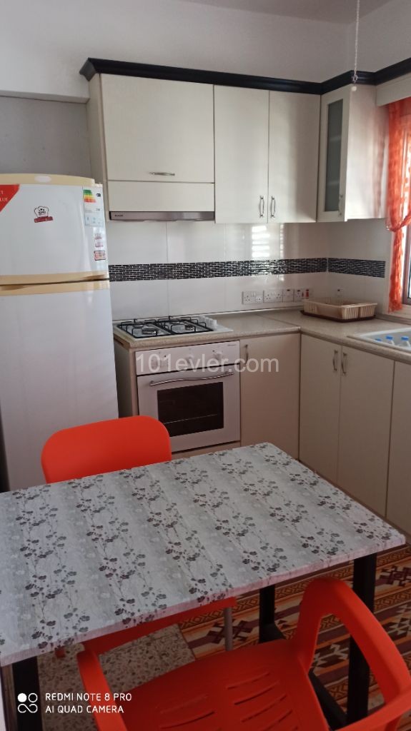 MAĞUSA MERKEZ'DE FULL EŞYALI 3+1 DAİRE 