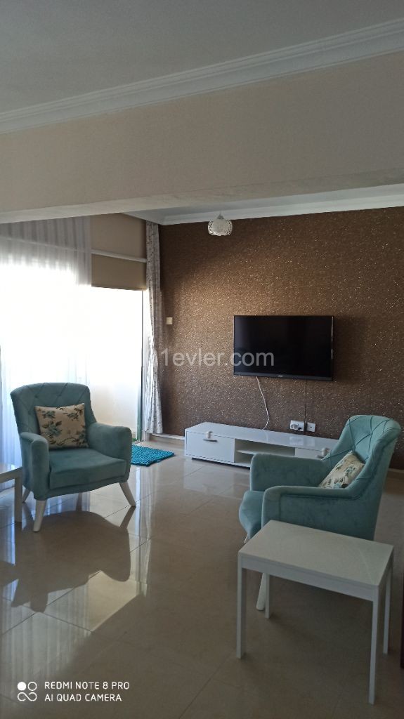 MAĞUSA MERKEZ'DE FULL EŞYALI 3+1 DAİRE 