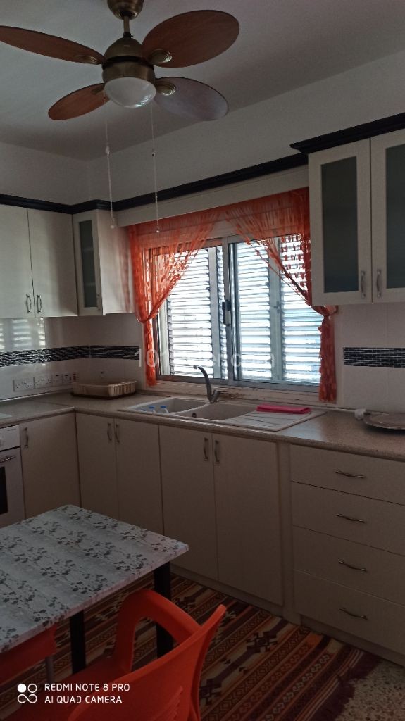 MAĞUSA MERKEZ'DE FULL EŞYALI 3+1 DAİRE 