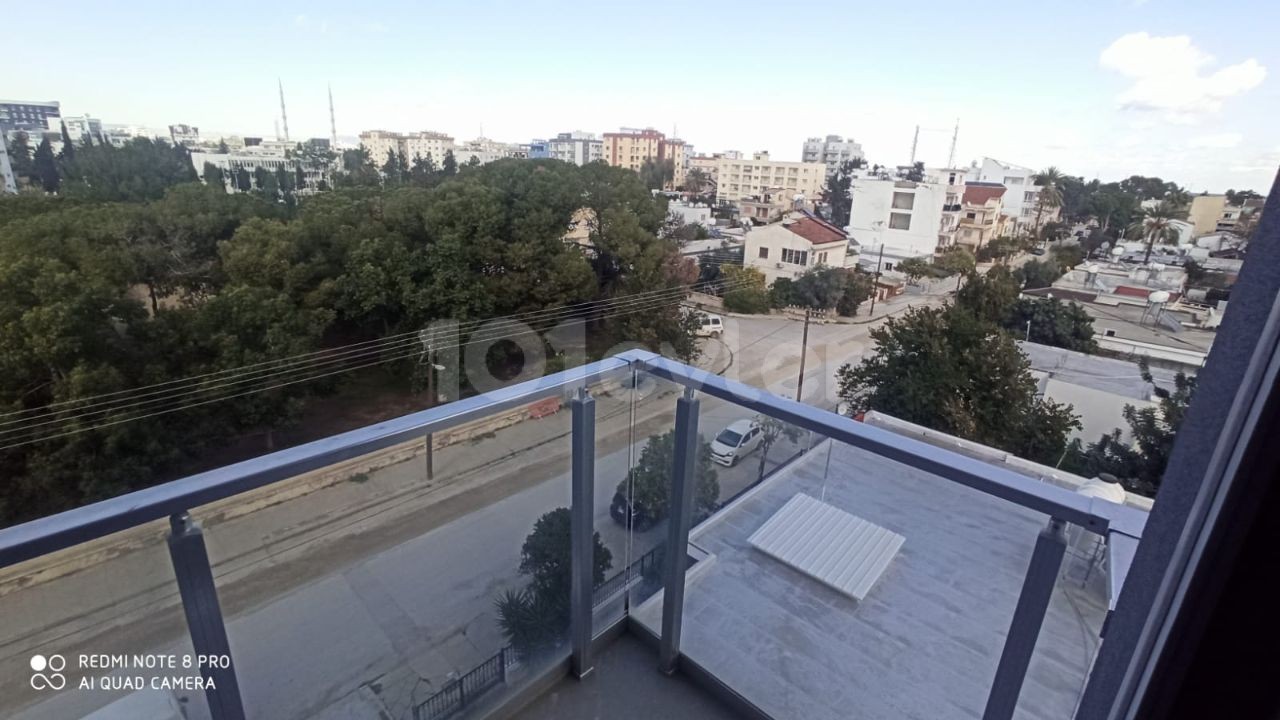 BEREIT FÜR DIE LIEFERUNG IN FAMAGUSTA MERKZDE NULL 2+1 LU LLOGARA APARTMENTS ** 