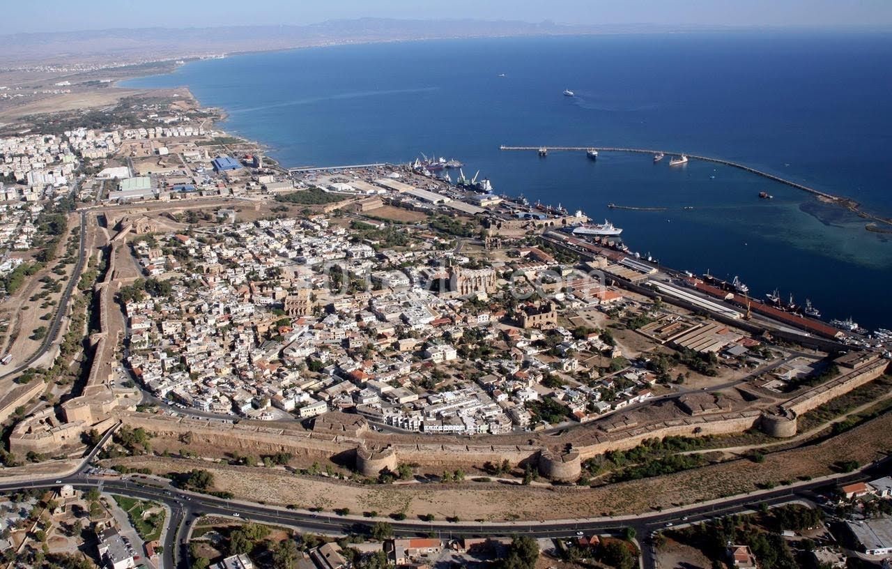 Eben Kaufen in Mağusa Merkez, Famagusta