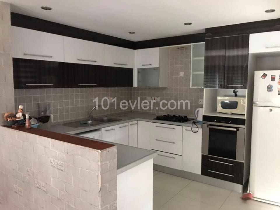 Flat To Rent in Mağusa Merkez, Famagusta