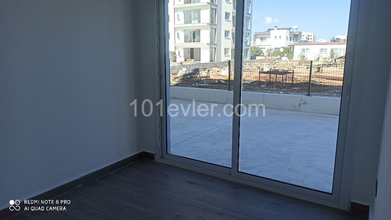 MAĞUSA CTYMALL CİVARLARI 2+1 ZEMİNKAT SIFIR DAİRE