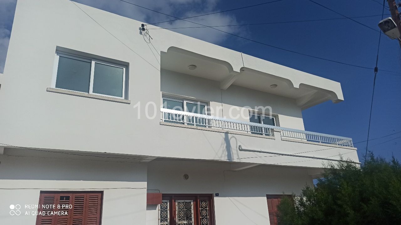 MAĞUSA KALE İCİNDE OFİS /KLİNİK OLMAYA MÜSAİT DAİRE 