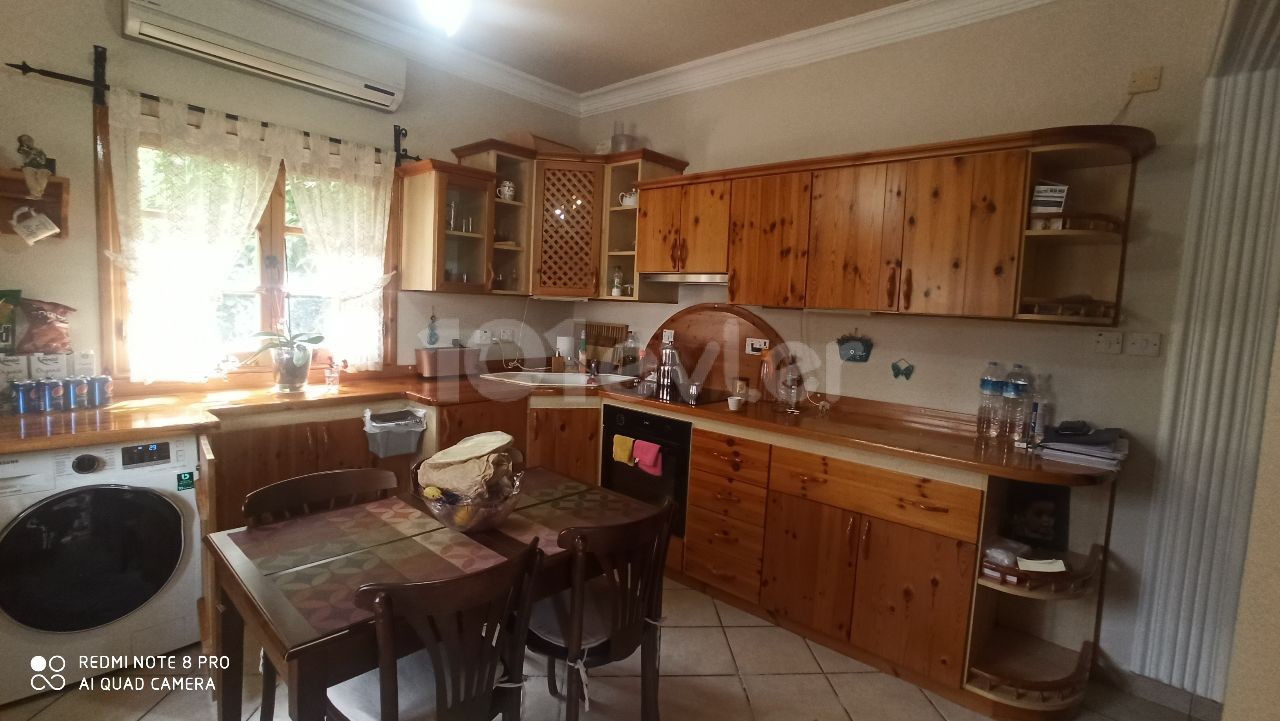 FAMAGUSTA YENIBOGAZICI DORF 3 SCHLAFZIMMER GARTEN VILLA OHNE STROMZAHLUNG!! ** 