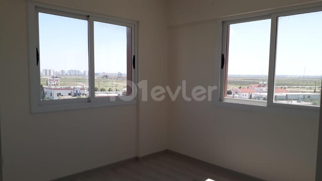 İSKELE MERKEZDE BEYAZ EŞYALI SATILIK 2+1 DAİRE 