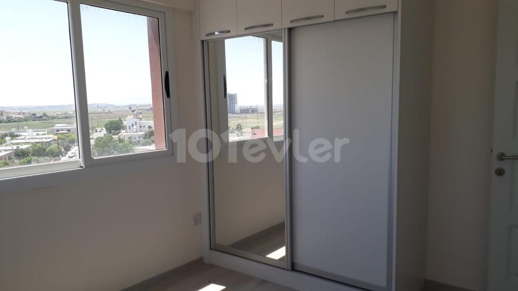 İSKELE MERKEZDE BEYAZ EŞYALI SATILIK 2+1 DAİRE 