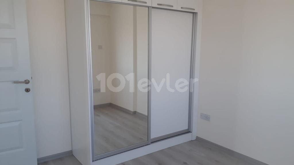 İSKELE MERKEZDE BEYAZ EŞYALI SATILIK 2+1 DAİRE 