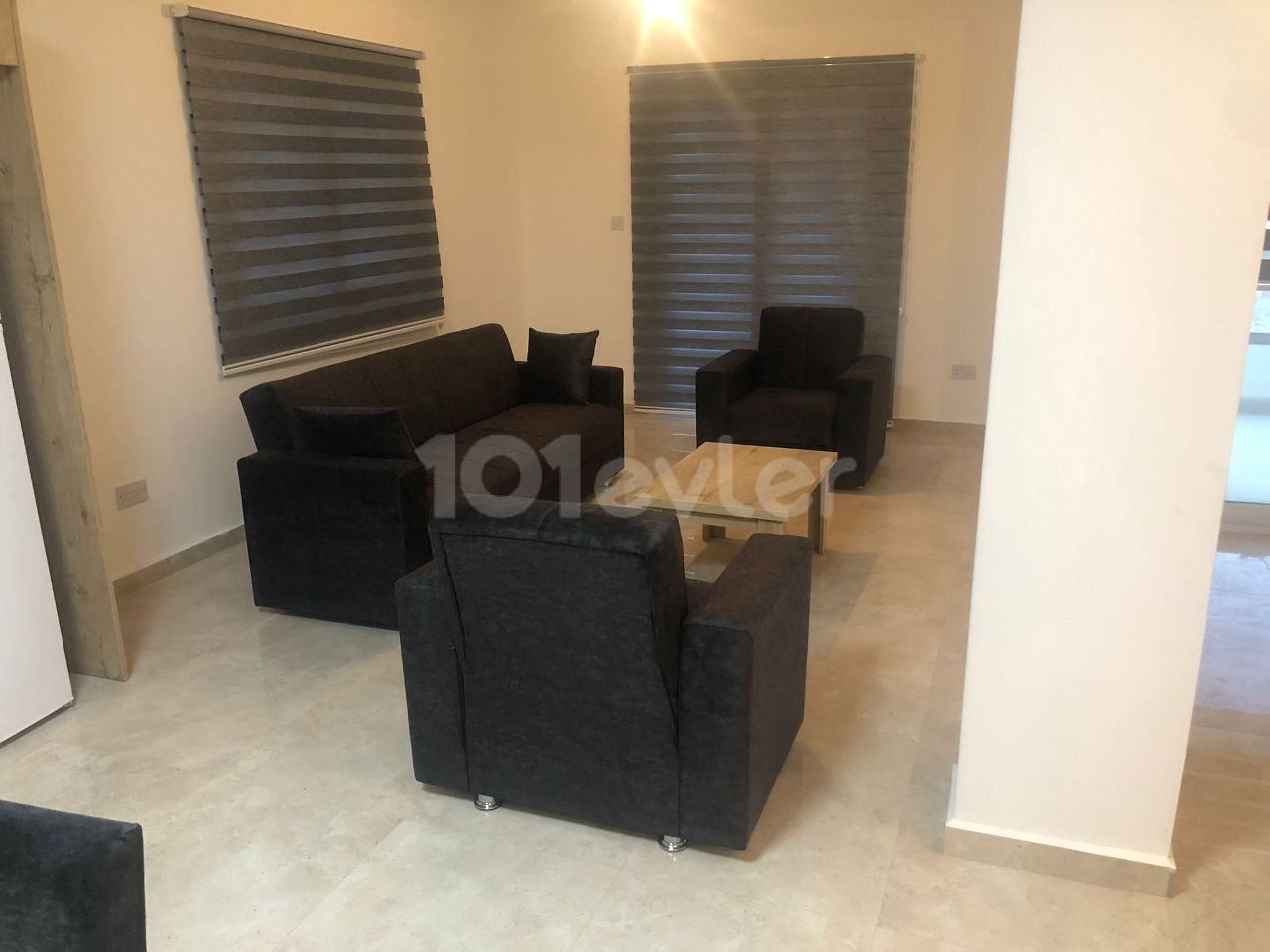 MAGUSA GÜLSEREN BÖLGESİ AİLE APARTMANINDA  3+1 KİRALIK DAİRE 