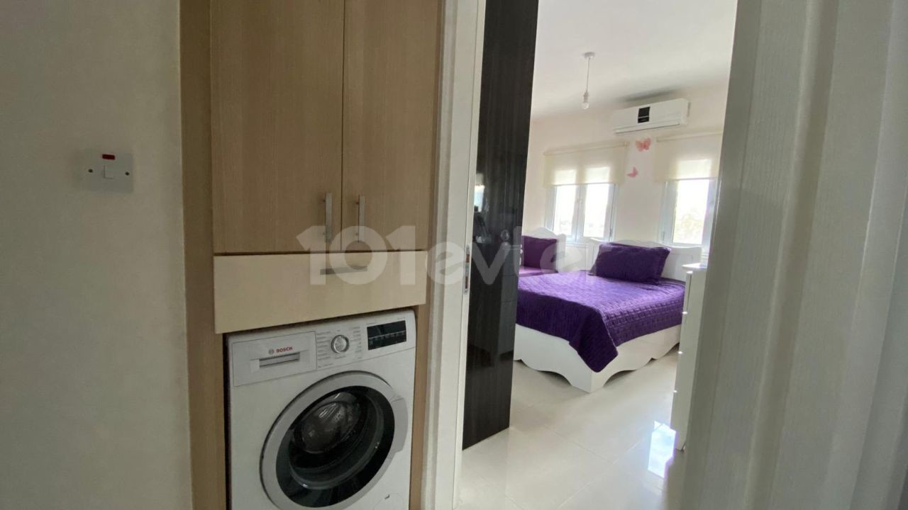 MAĞUSA MERKEZDE ALASYA PARK SİTESİNDE  SATILIK 3+1 DAİRE  DAÜ YÜRÜME MESAFESİNDE