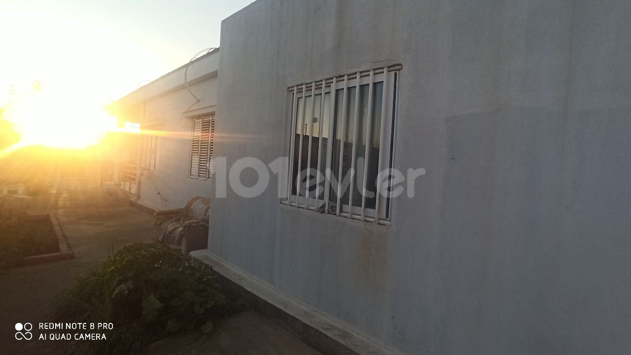 Detached House For Sale in Maraş, Famagusta