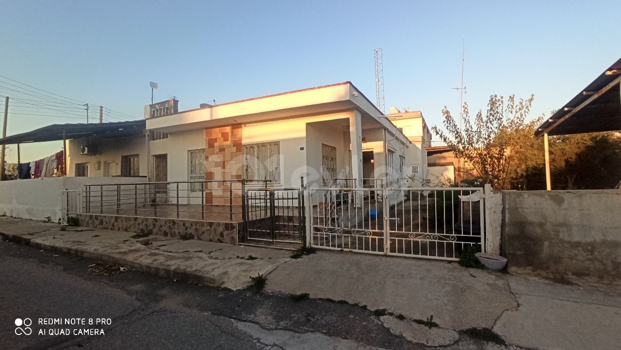 Detached House For Sale in Maraş, Famagusta