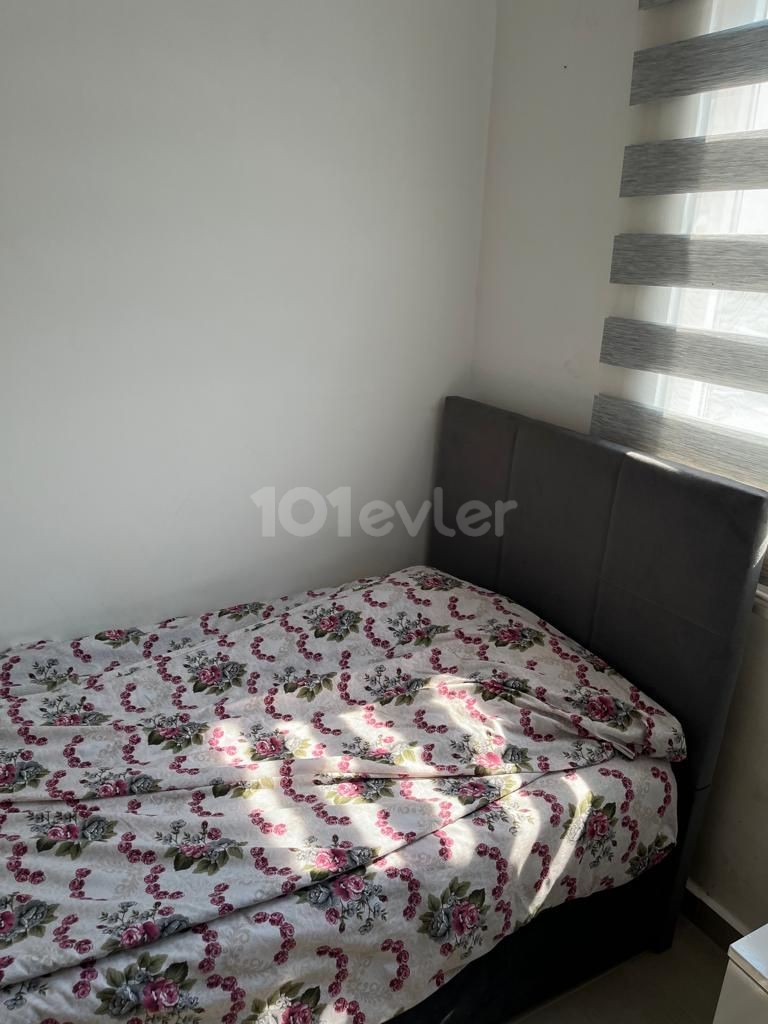 MAĞUSA MERKEZDE EŞYALI KİRALIK 2+1 DAİRE 6AY 6AY ÖDEME KABUL EDİLİR