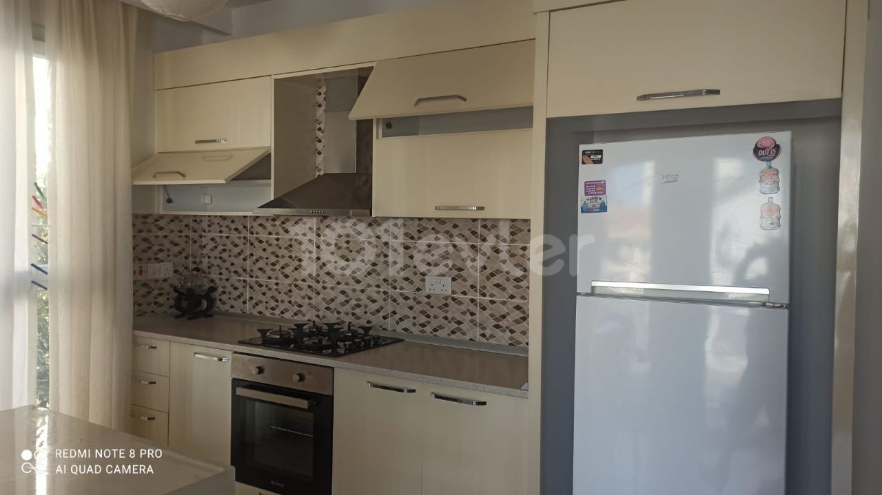 MAĞUSA MERKEZDE EŞYALI 2+1  DAİRE YILLIK PEŞİN ÖDEME 5500$