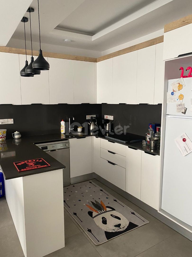 VOLL MÖBLIERTE 1+1 WOHNUNG ZU VERKAUFEN IN DER TERRACEPARK RESIDENZ IM ZENTRUM VON FAMAGUSTA