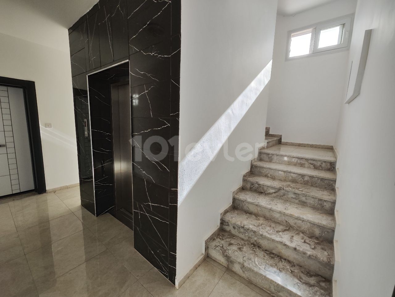 2+1 TERRACE FLOOR APARTMENT NEAR CTYMALL IN CAFUSA 