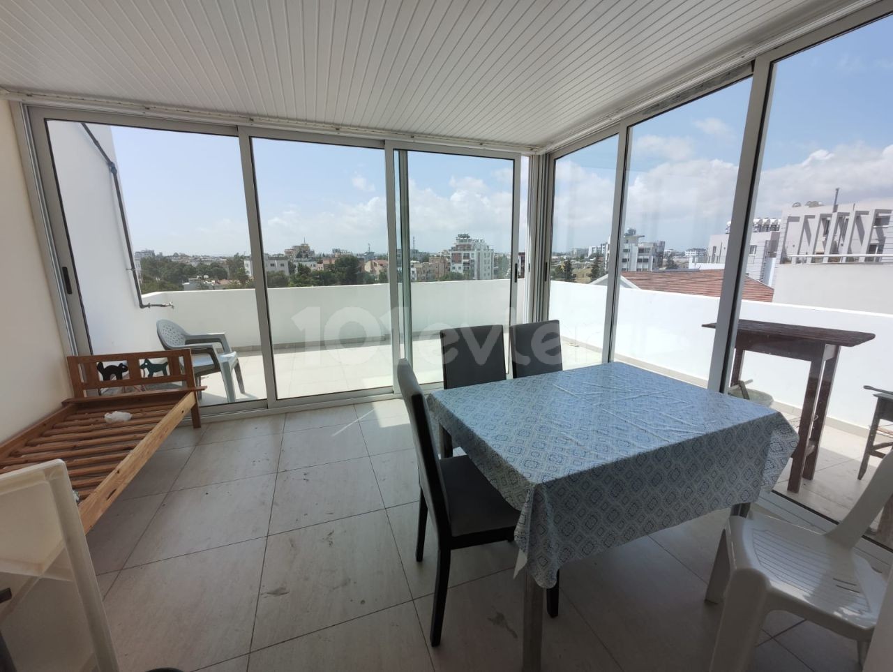 FURNISHED 2+1 PENTHOUSE FLAT IN THE CENTER OF FAMAGUSTA, NEAR ZERO