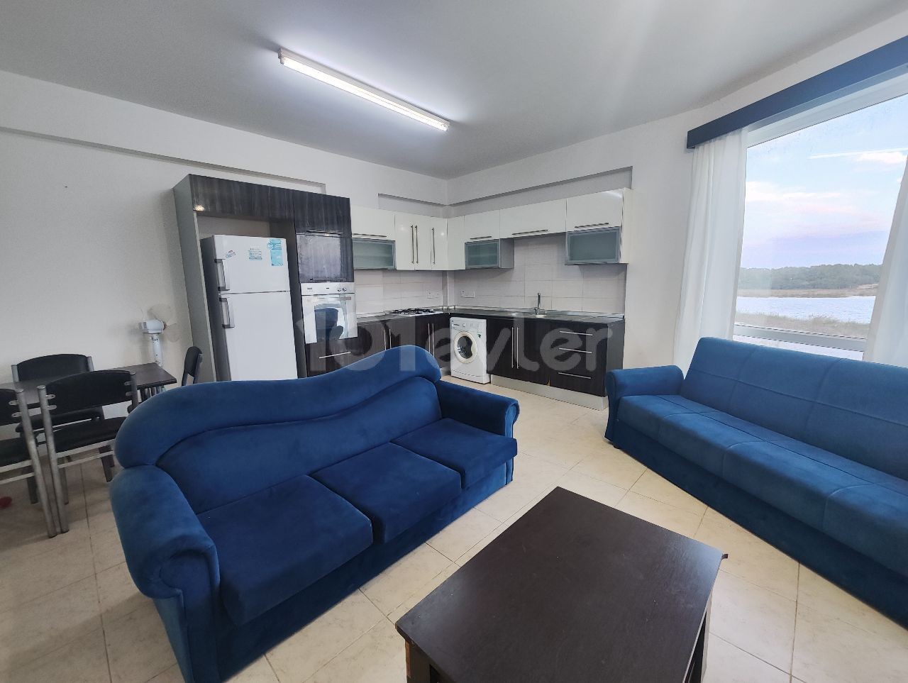 2+1 WOHNUNG ZU DRINGENDEM VERKAUF IN FAMAGUSTA GÜLSEREND MIT SEEBLICK