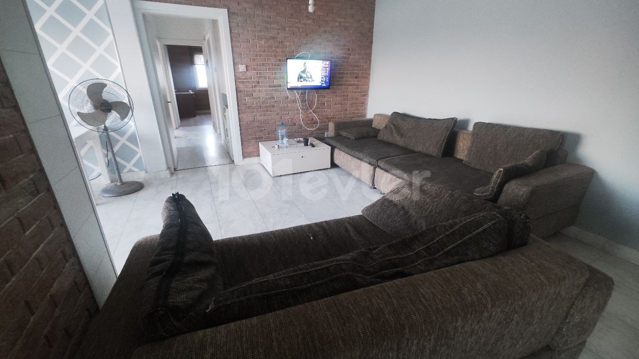 3+1 FLAT FOR RENT IN FAMAGUSTA GÜLSEREN REGION WALKING DISTANCE TO EMU