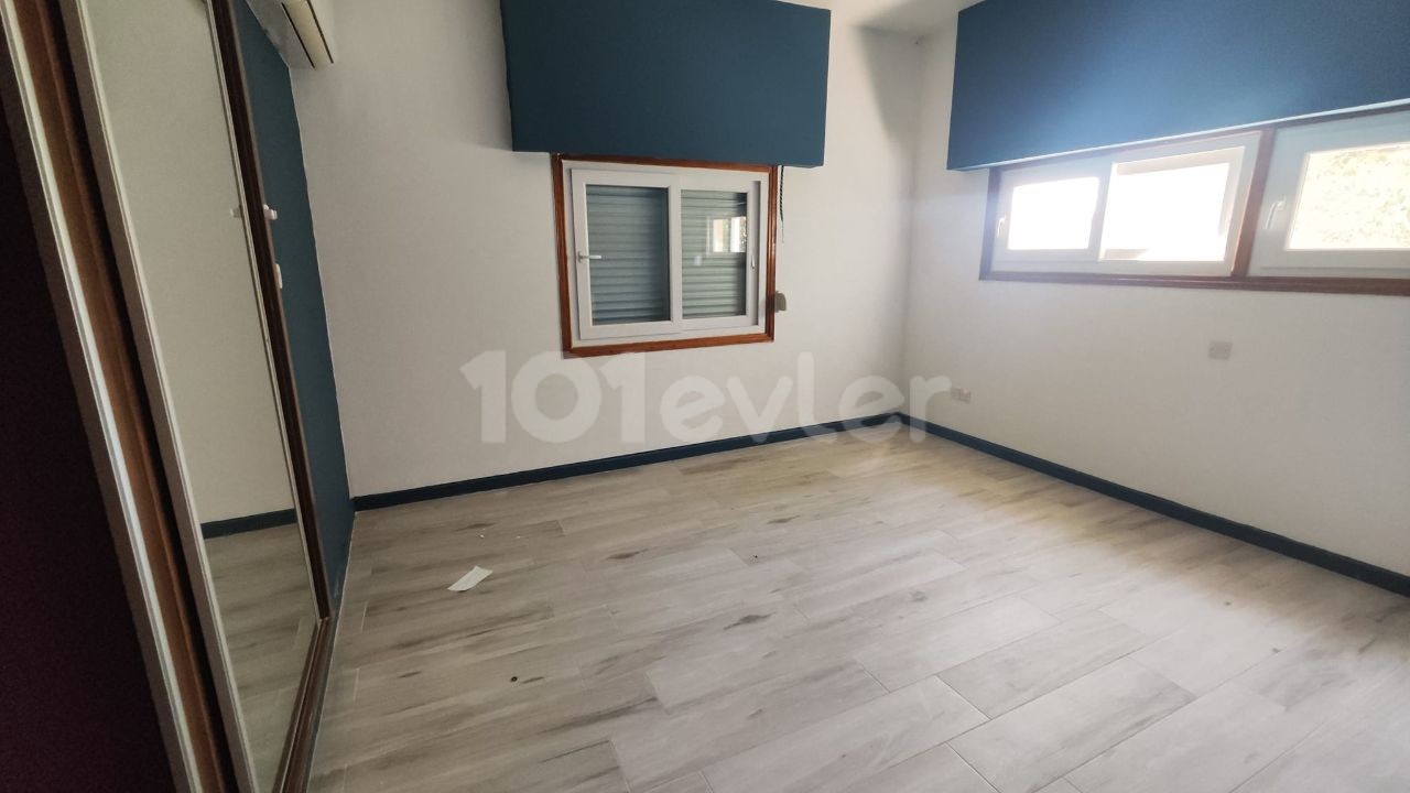 DETACHED FLAT FOR RENT IN İSKELE BOGAZ, BEACHFRONT