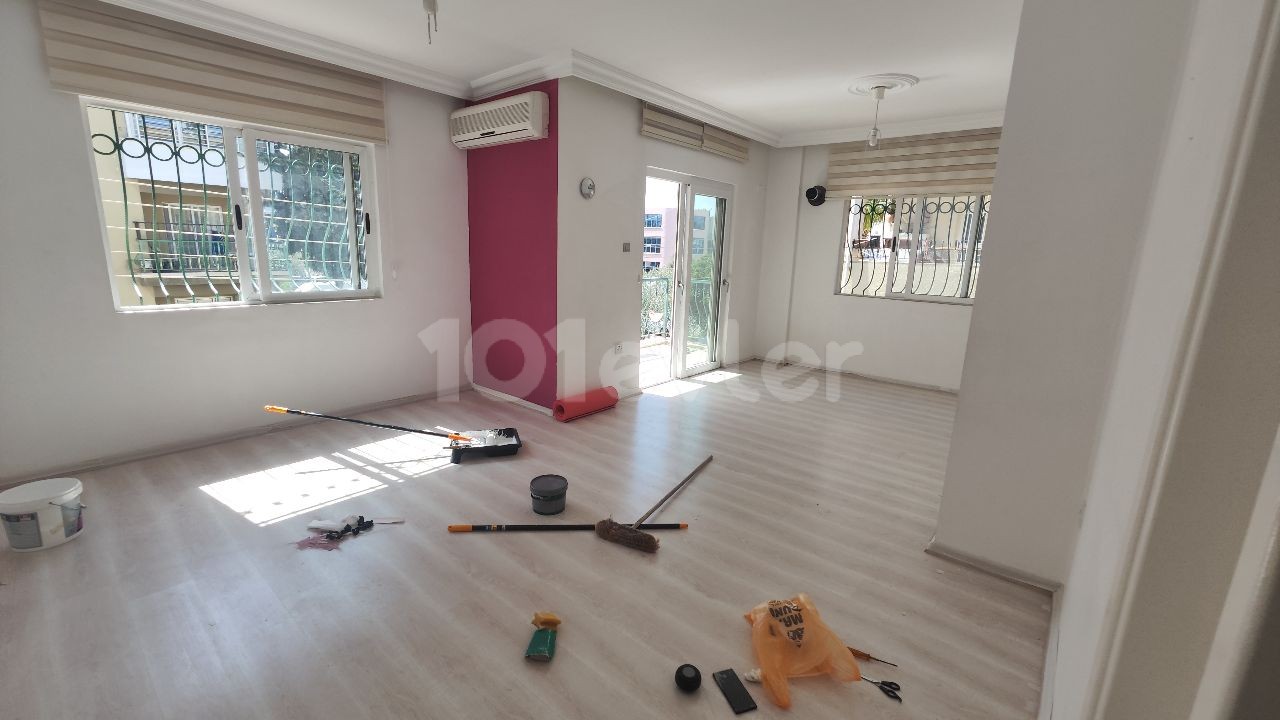 UNFURNISHED 3+1 FLAT FOR RENT IN FAMAGUSTA CENTER NEAR ONDER SHOPPING MALL