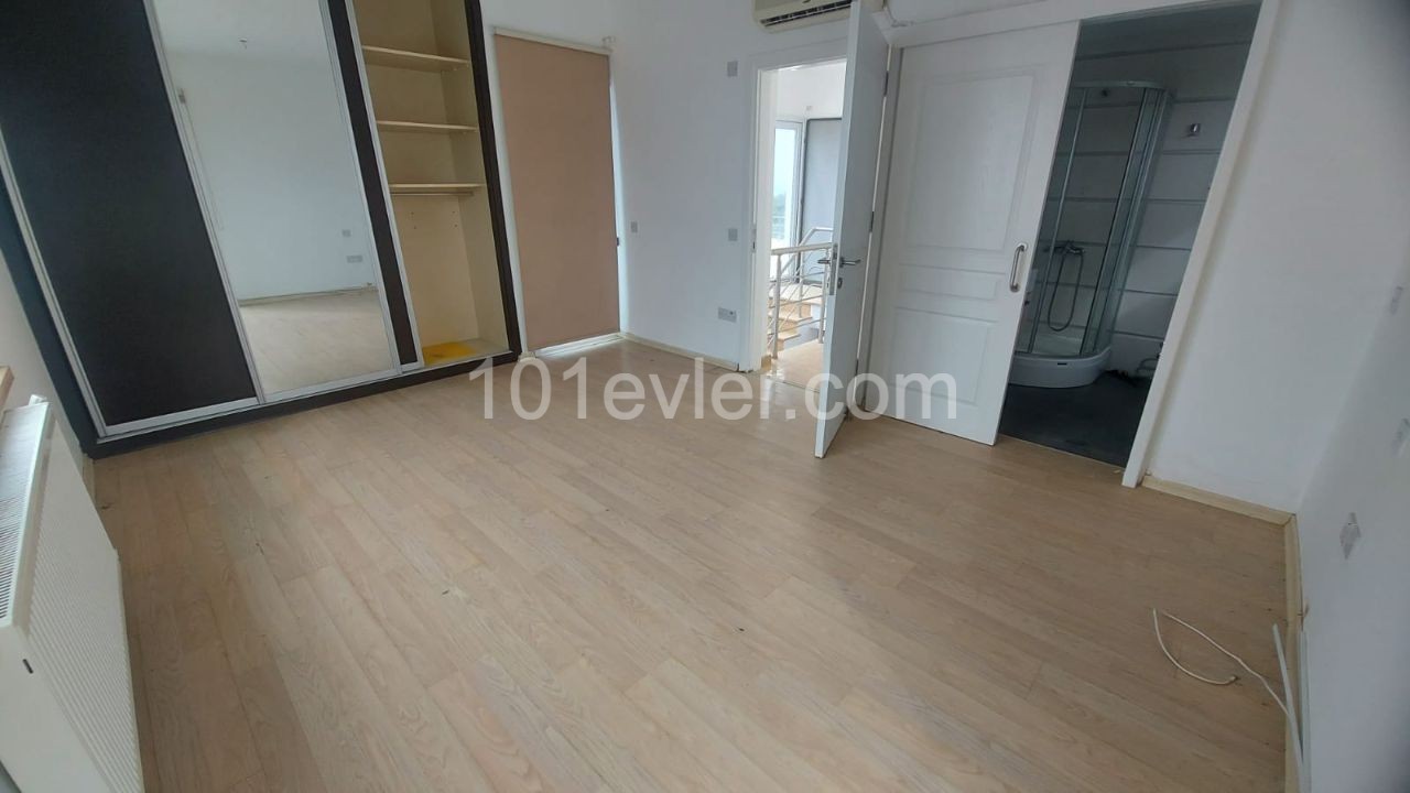 4 bedroom villa for sale in Çatalköy