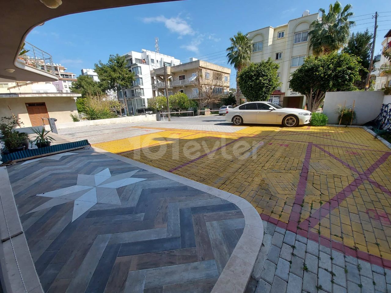 A place to rent in Kyrenia central ** 