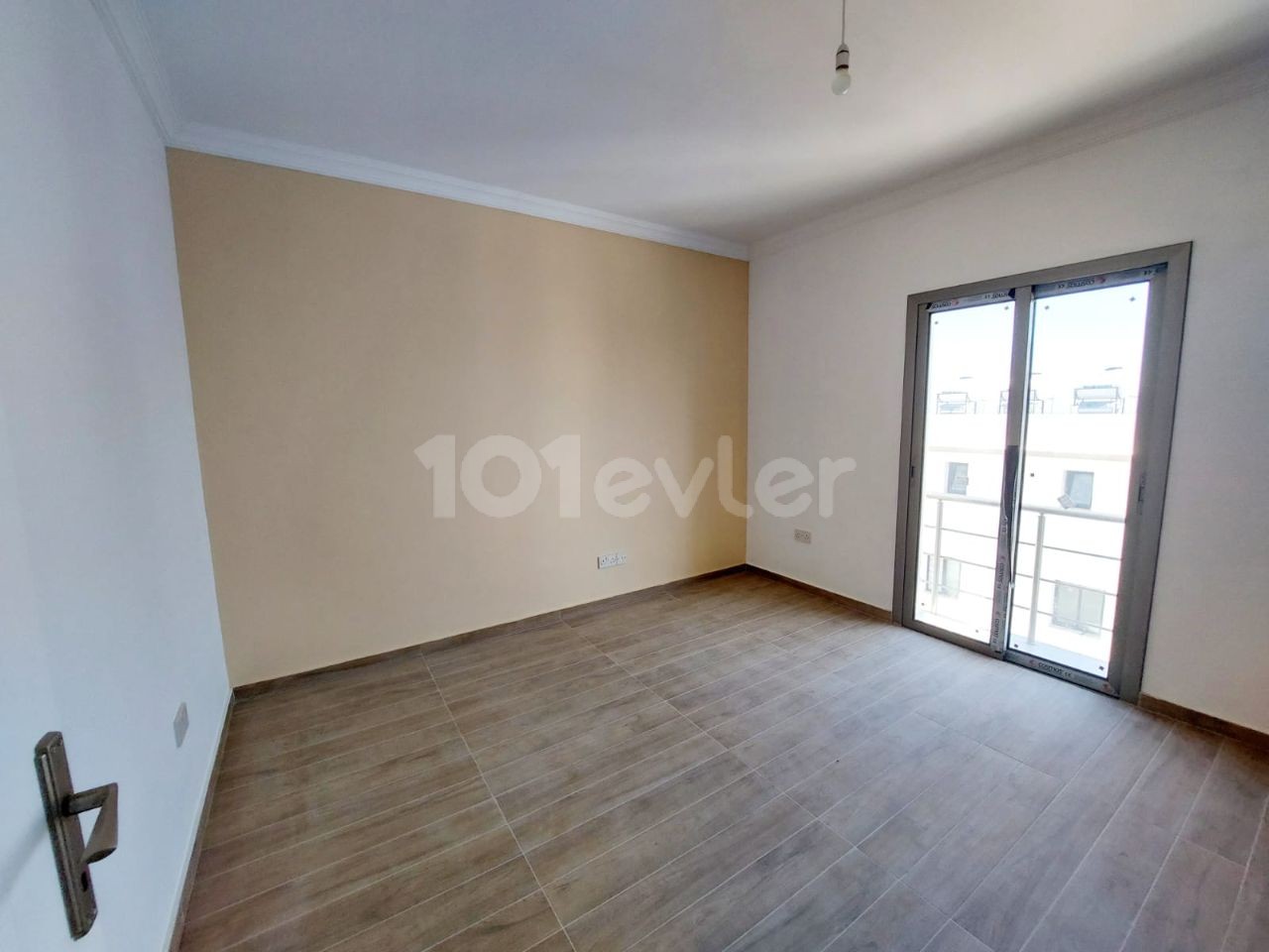 3 bedroom flat for sale in alsancak