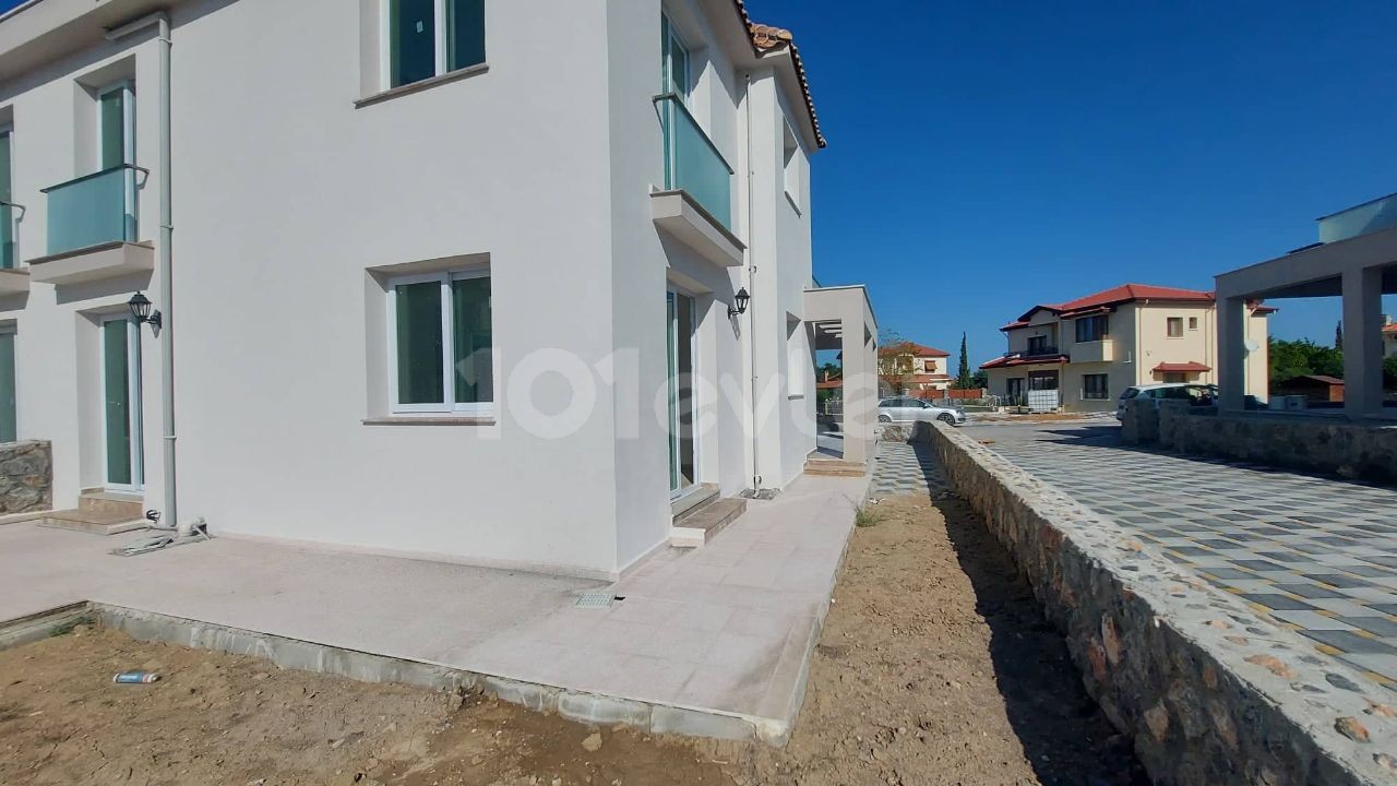 2+1 neue Wohnung mit Garten zum Verkauf in Alsancak