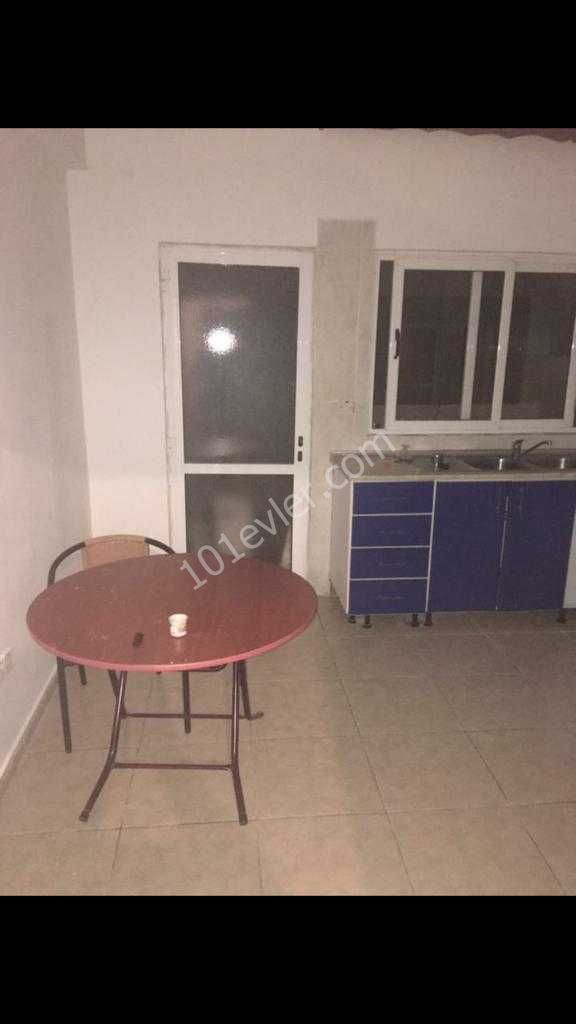 3 +1 Wohnung zum sofortigen Verkauf in Famagusta Gülseren ** 