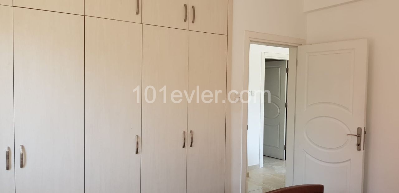 Fully furnished luxury flat for rent, within walking distance of DAÜ, with 2+1 annual payments