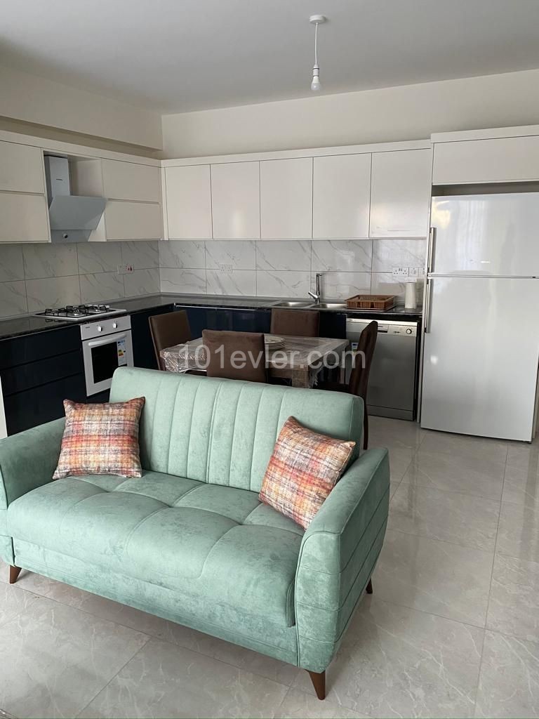 TUZLA MERKEZDE ULTRA LÜKS YENİ EŞYALI 2+1 DAİRE