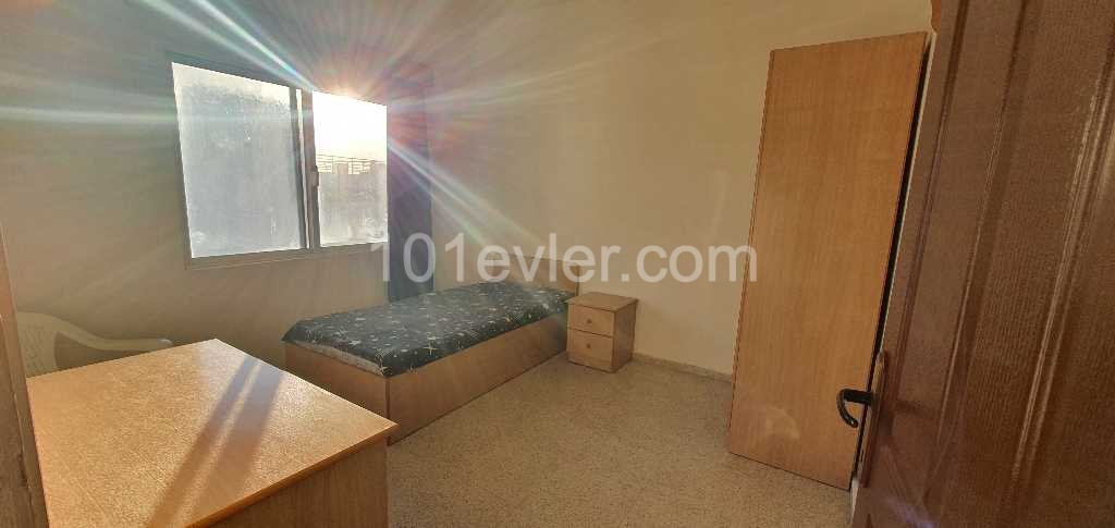 PAY YEARLY!! FLAT SUITABLE FOR FAMILY LIFE WITHIN 1 MINUTE WALKING DISTANCE TO EMU 