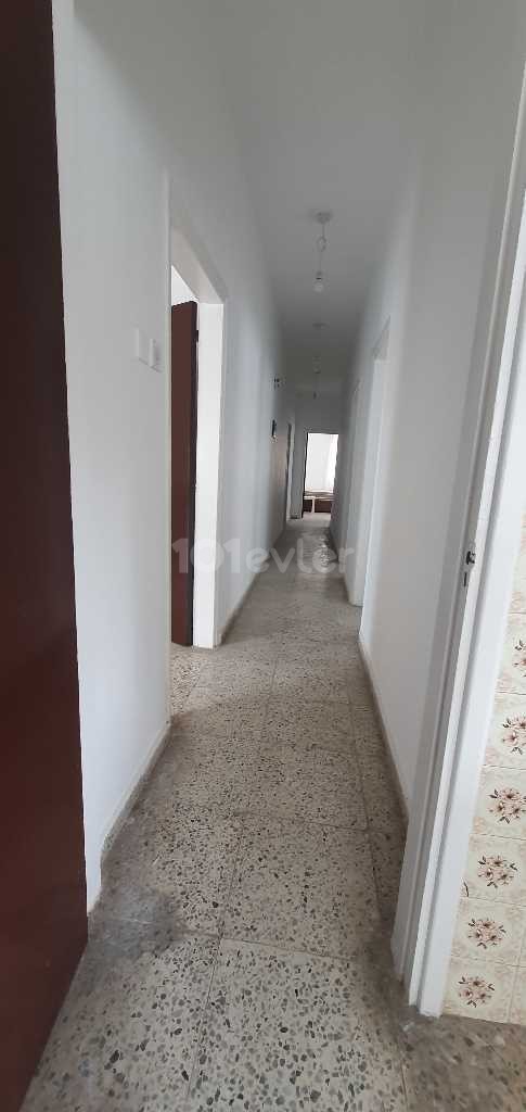 3+1 FLAT FOR RENT IN CENTER OF MAGUSA WITH 6 MONTHS PAYMENT 