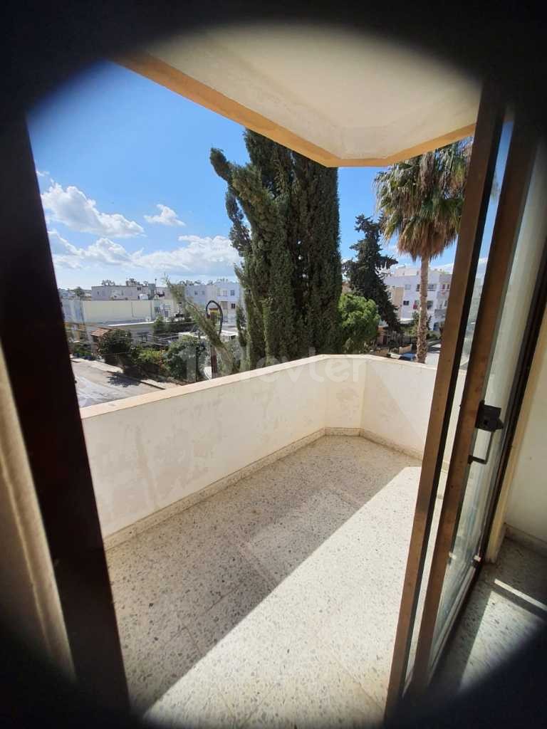 3+1 flat for urgent sale in the center of Famagusta ** 