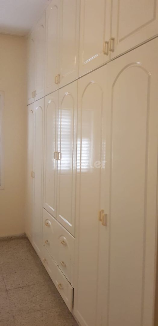 3+1 APARTMENT FOR SALE ON THE GROUND FLOOR IN GULESEREN DISTRICT, 15 METERS FROM THE SEA ** 